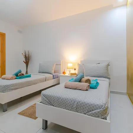 Apartament New Spacious 3 Bdr 2 Bth Bugibba St. Paul's Bay