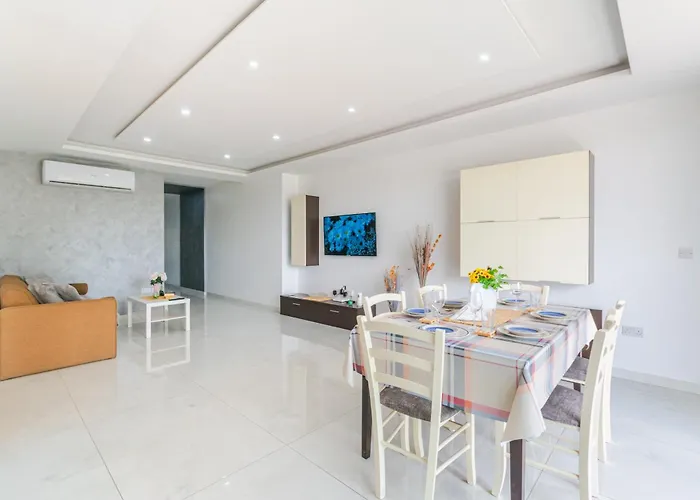 Daire New Spacious 3 Bdr 2 Bth Bugibba *