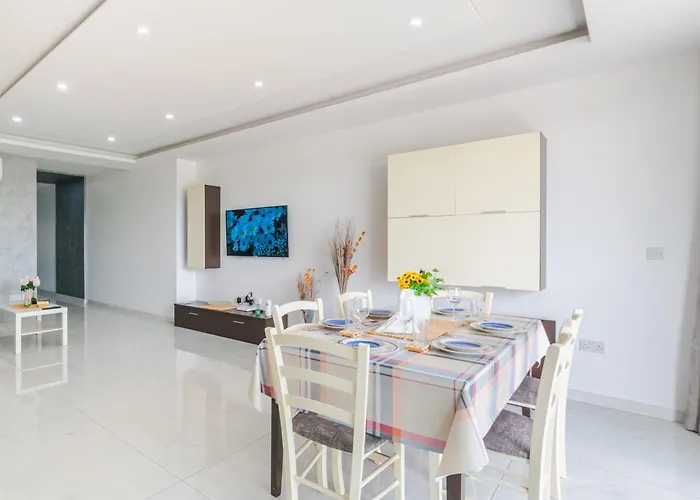 New Spacious 3 Bdr 2 Bth Bugibba Daire St. Paul's Bay