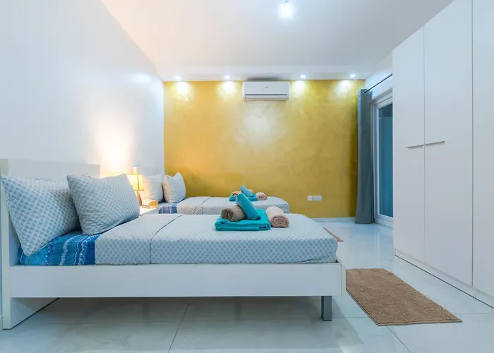 New Spacious 3 Bdr 2 Bth Bugibba Daire