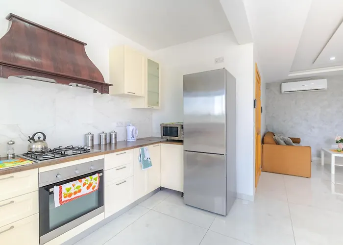 Daire New Spacious 3 Bdr 2 Bth Bugibba *