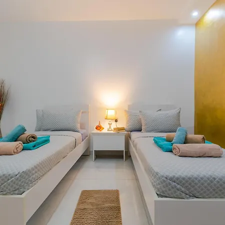 Apartment New Spacious 3 Bdr 2 Bth Bugibba