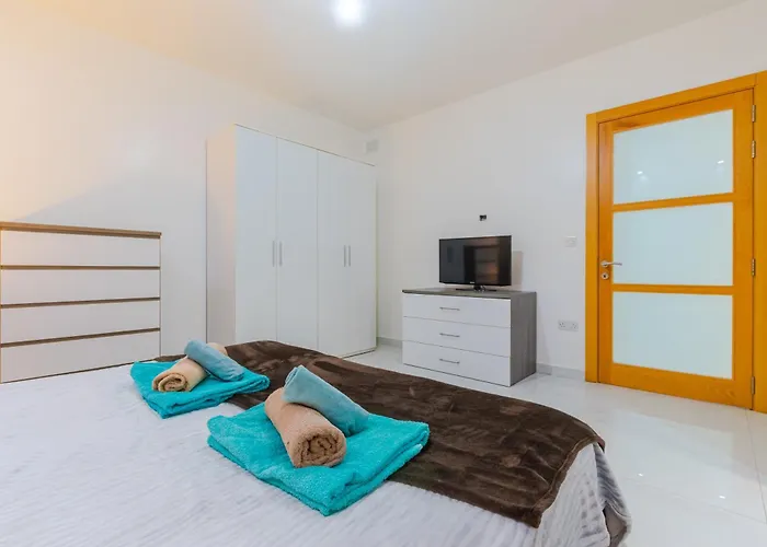 New Spacious 3 Bdr 2 Bth Bugibba * Σεντ Πόλς Μπέι