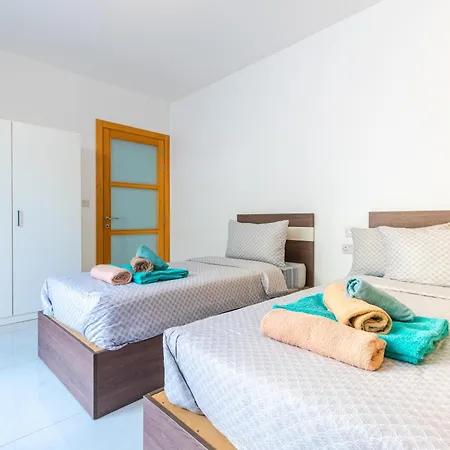 公寓 New Spacious 3 Bdr 2 Bth Bugibba 圣保罗湾城